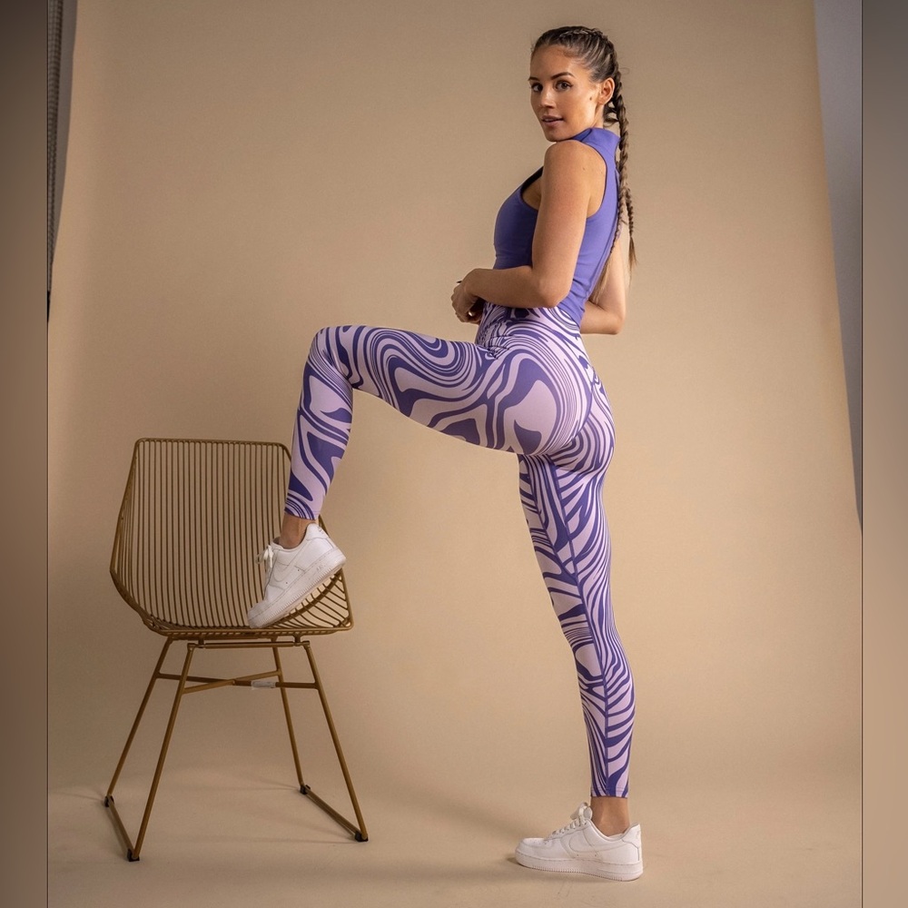 Vitality Cosmo Ascend Leggings High-Waist Purple Swirl Small